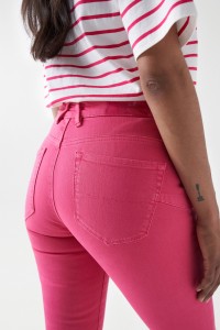 PINK FAITH PUSH IN JEANS