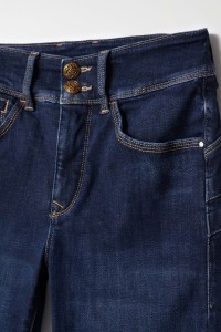 JEANS SECRET PUSH IN SKINNY COM DETALHES