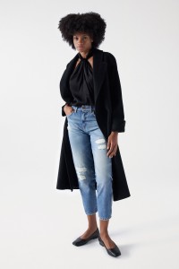 TRUE-JEANS, CROPPED SLIM-PASSFORM, MIT RISSEN