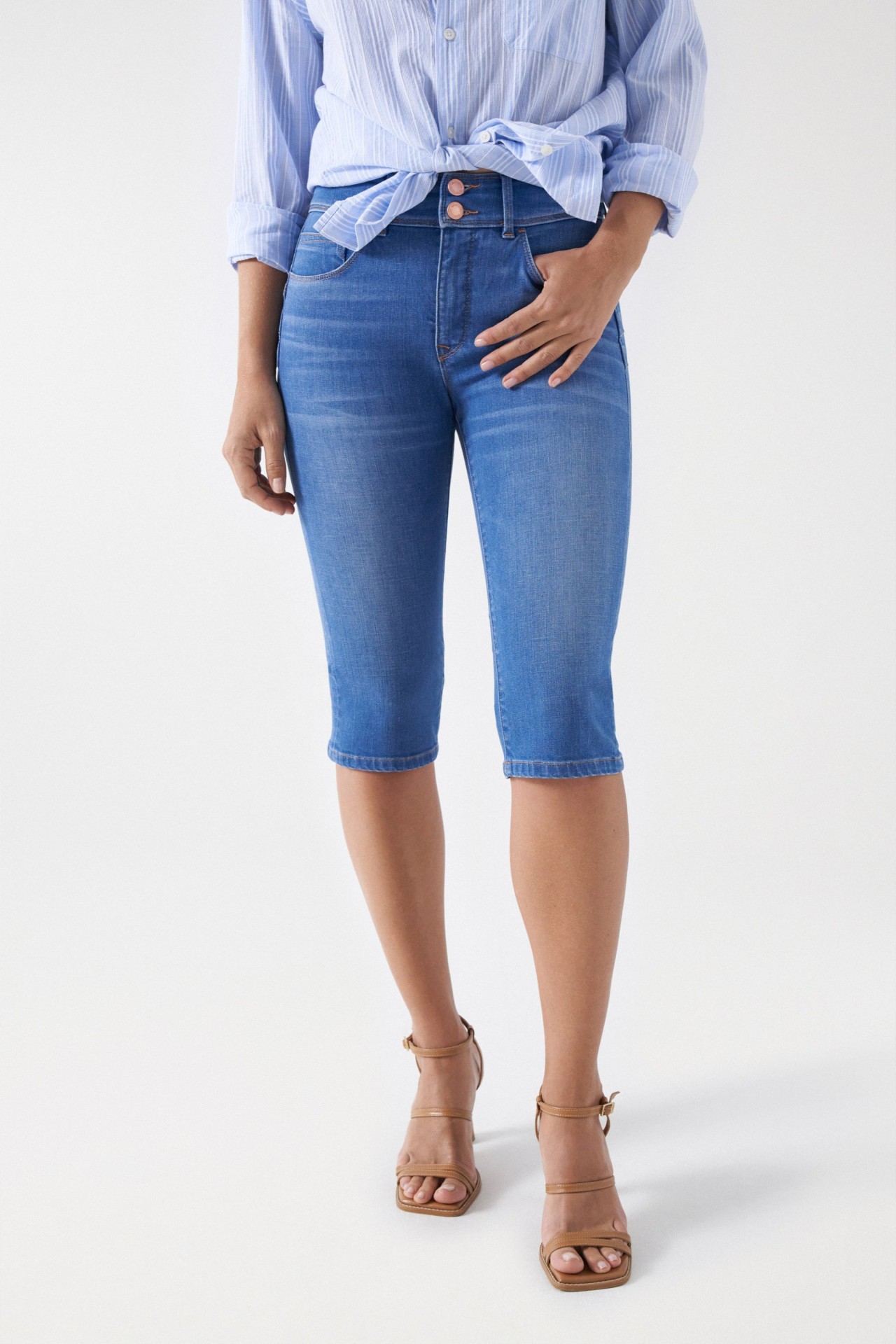 BERMUDA EM DENIM SECRET PUSH IN