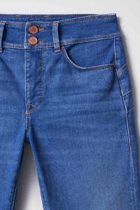 SECRET PUSH IN-BERMUDA-SHORTS AUS DENIM