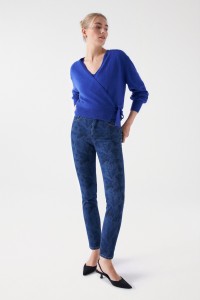 FAITH PUSH IN-JEANS MIT AUFDRUCK