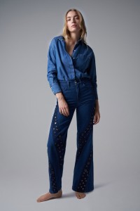 FAITH PUSH IN STRAIGHT JEANS WITH EYELETS