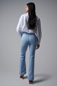 FAITH PUSH IN FLARE JEANS