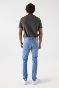 VAQUEROS SLIM FIT