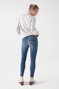 SKINNY WONDER PUSH UP JEANS