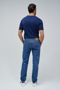 JEANS SLIM FIT COM LAVAGEM MDIA