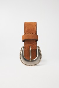 LEATHER BELT WITH METALLIC BUCKLE