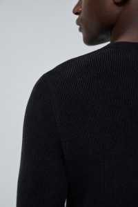 PULL EN MAILLE TRICOTE