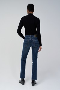 JEANS SECRET PUSH IN STRAIGHT