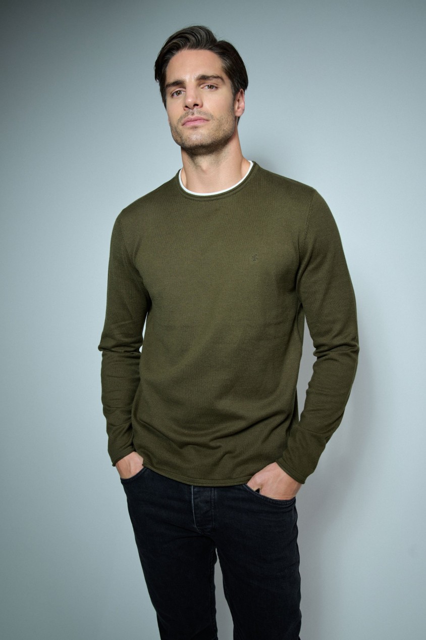 KNIT SWEATER WITH T-SHIRT COLLAR