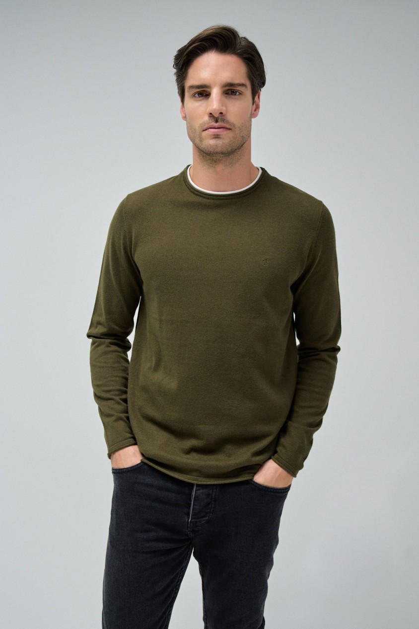 KNIT SWEATER WITH T-SHIRT COLLAR