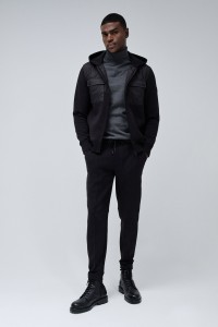 JACKET MIXES MATERIALS WITH ZIP