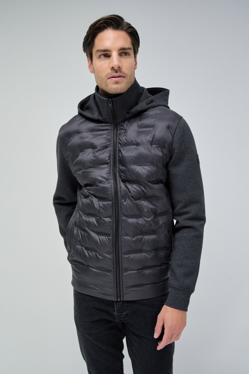 PADDED JACKET WITH ZIP CLOSURE