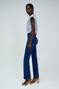 JEANS SECRET PUSH IN BOOTCUT WITH GOLDEN DETAILS