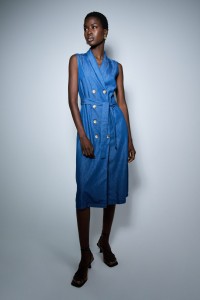 DRESS IN LIGHTDENIM WITH BUTTONS