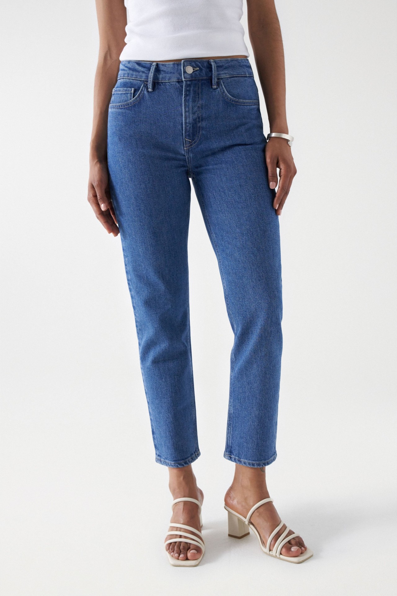 TRUE CROPPED SLIM JEANS