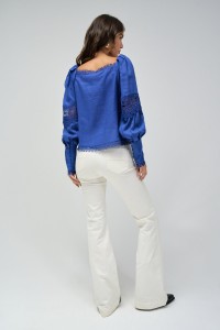 LINEN BLOUSE WITH LACE DETAILS