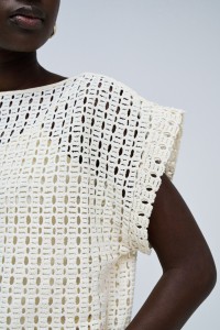 CROCHET KNIT T-SHIRT