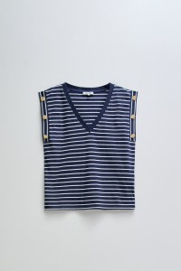 SAILOR T-SHIRT AND METALLIC BUTTONS