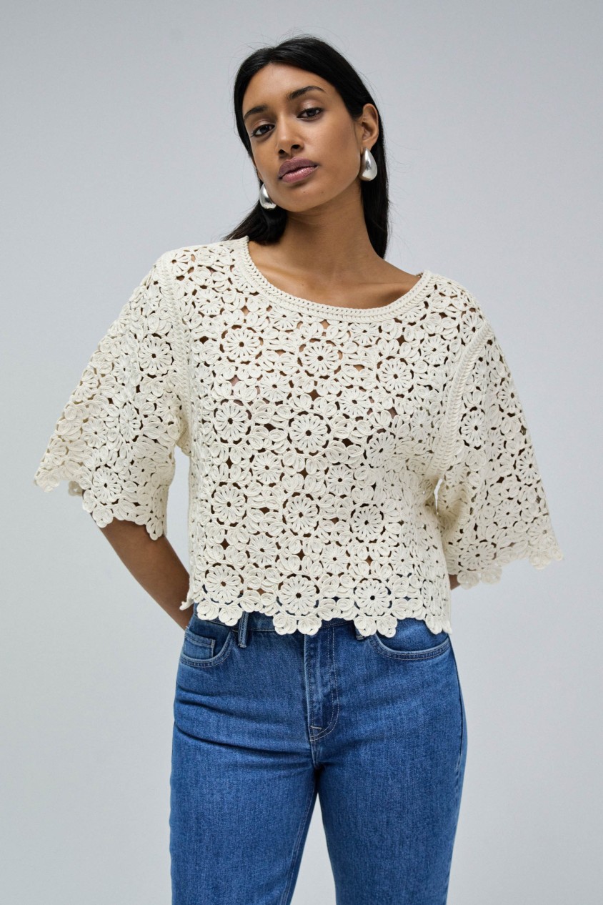 CAMISOLA EM CROCHET FLORAL