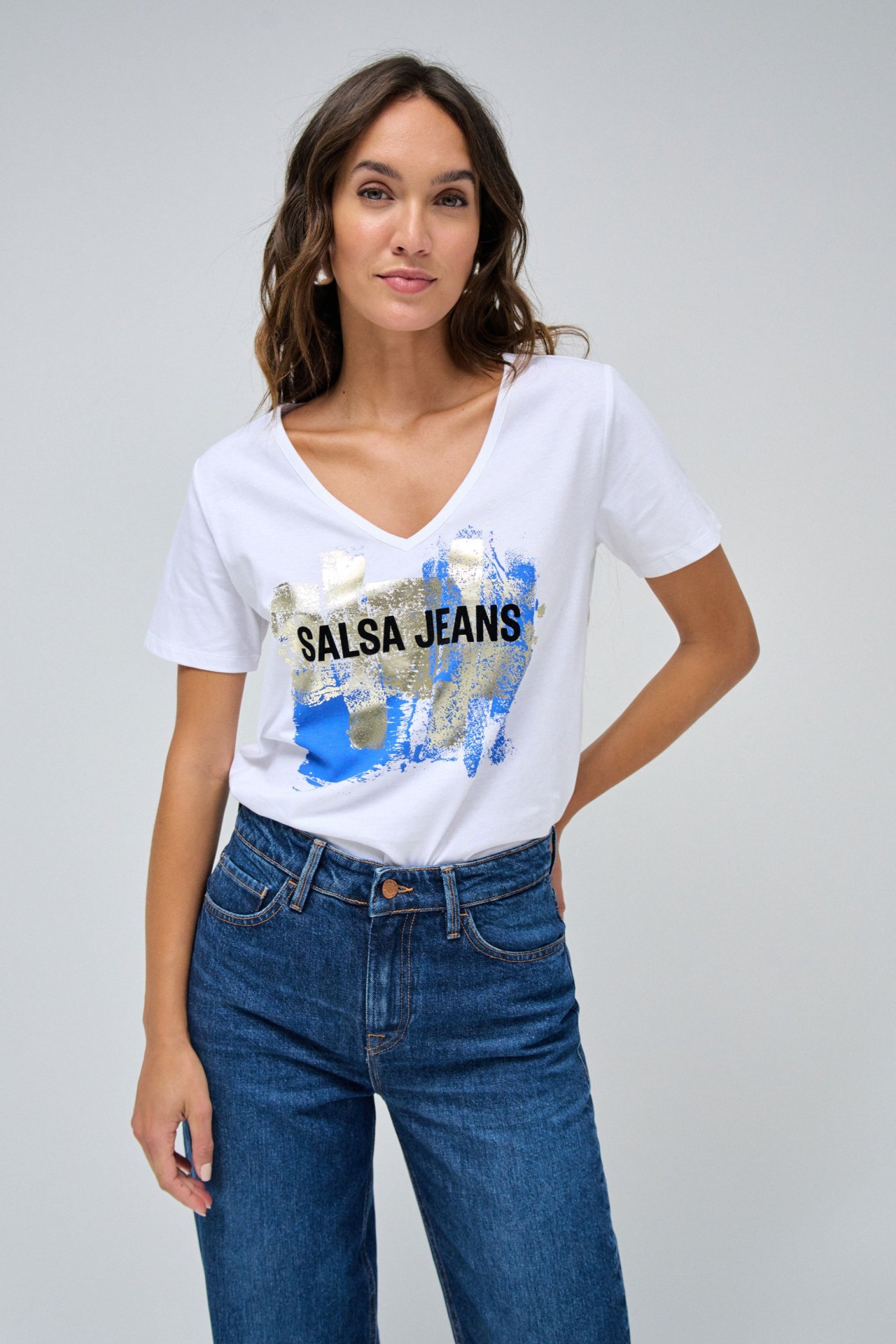 T-SHIRT BLANCHE AVEC LOGO