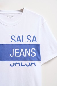 T-SHIRT WITH BRANDING