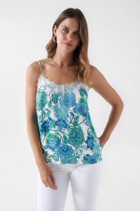 TOP COM ESTAMPADO FLORAL E DETALHE DE RENDA