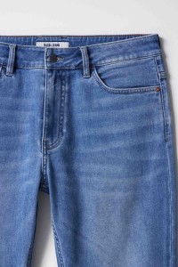 REGULAR FIT COOLMAX JEANS