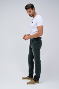 SLIM FIT COLOURED JEANS