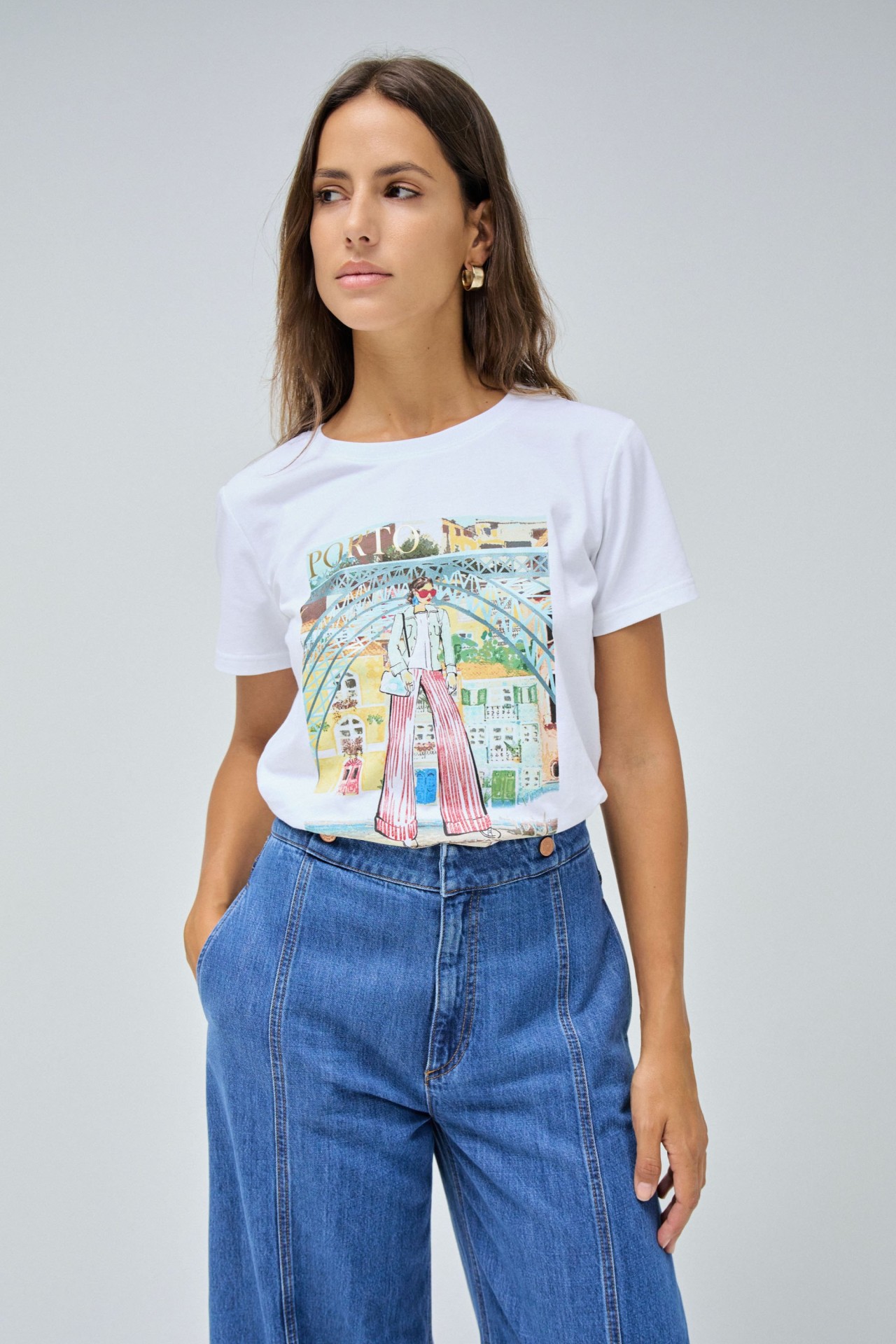 WHITE T-SHIRT WITH OPORTO PRINT