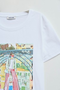 WHITE T-SHIRT WITH OPORTO PRINT