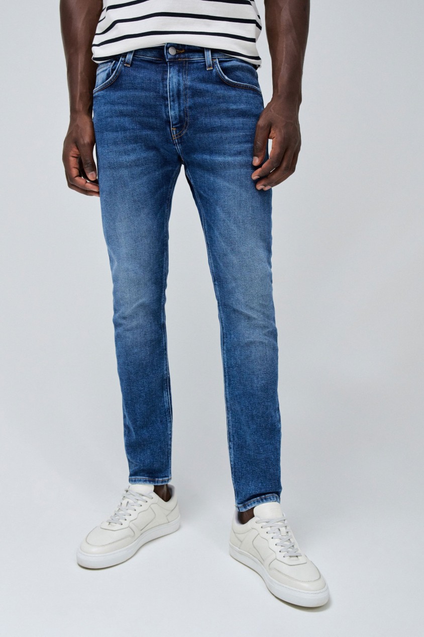 SKINNY FIT JEANS