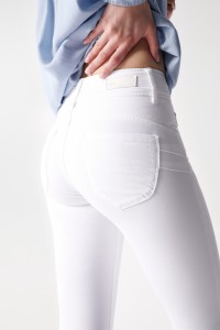 SECRET PUSH IN SKINNY WHITE JEANS