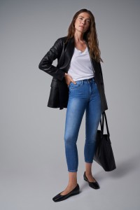 JEANS SECRET PUSH IN DE LAVAGEM CLARA