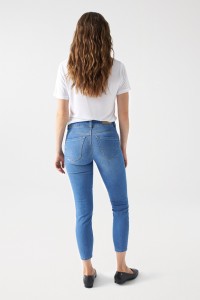 JEANS SECRET PUSH IN DE LAVAGEM CLARA