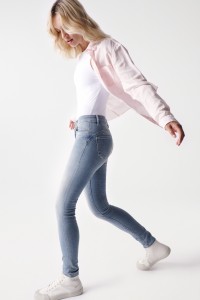 WONDER PUSH UP SKINNY JEANS