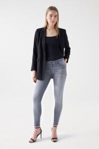 WONDER PUSH UP SKINNY JEANS