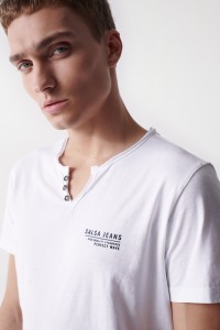 WASH EFFECT T-SHIRT WITH V NECK