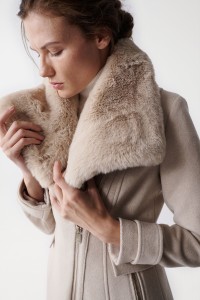 WOOLLEN GRACE COAT WITH FUR COLLAR