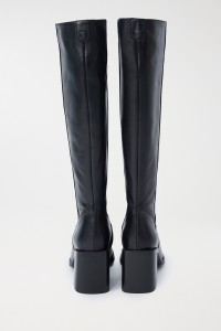 BLACK KNEE-HIGH BOOTS