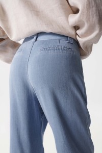 BAGGY LIGHTDENIM TROUSERS WITH BELT