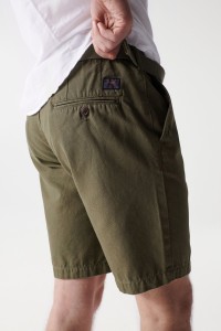 CHINO SHORTS WITH BELT