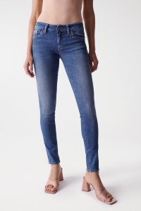 JEANS WONDER PUSH UP SKINNY COM BORDADO