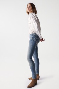 WONDER PUSH UP-JEANS