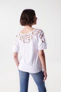 T-SHIRT WITH LACE