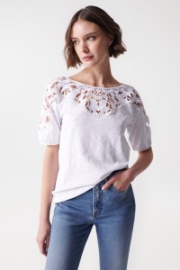 T-SHIRT WITH LACE