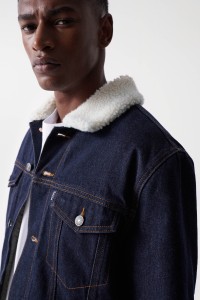 DENIM JACKET WITH FUR TRIM