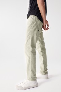 SLIM FIT JEANS