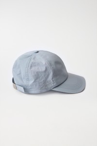 CASQUETTE EN NYLON